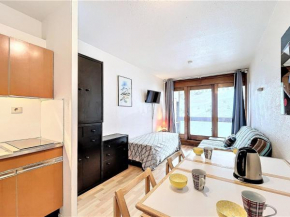 Studio lumineux au centre avec balcon et piscine - FR-1-267-274
